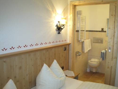 Imagen general del Hotel Zur Schönen Aussicht. Foto 1