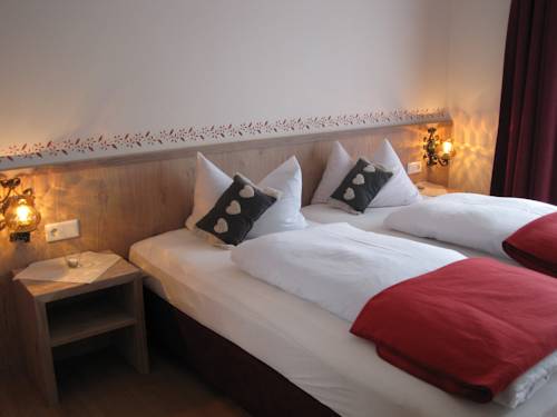 Imagen de la habitación del Hotel Zur Sch&ouml;nen Aussicht. Foto 5