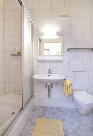 Imagen de la habitación del Hotel Zur Sonne. Foto 6