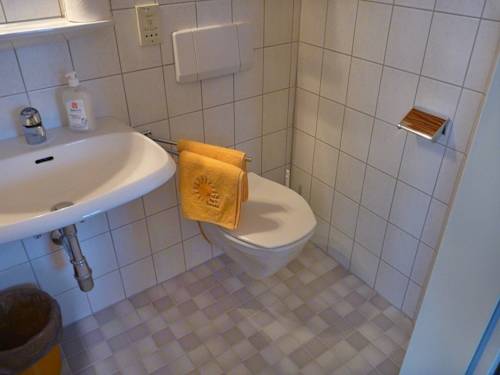 Imagen de la habitación del Hotel Zur Sonne. Foto 7