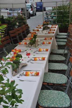 Imagen de los exteriores del Hotel Zur Sonne, Herrieden. Foto 11