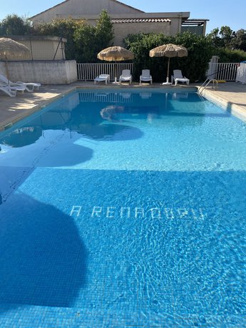 Imagen de la piscina del Hotel &agrave; Rena d\'Oru. Foto 20