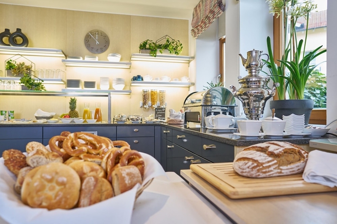 Imagen del bar/restaurante del Hotel am Hof. Foto 5