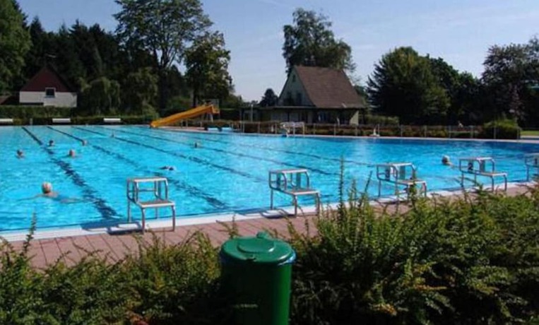 Imagen de la piscina del Hotel am Maibaum. Foto 20