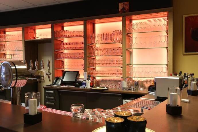 Imagen del bar/restaurante del Hotel am Westend. Foto 6
