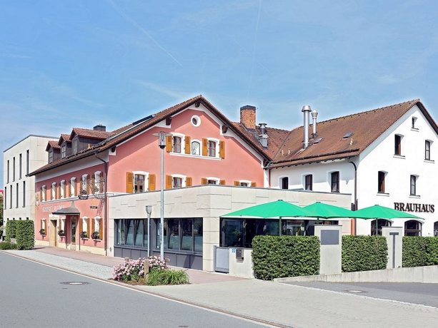 Imagen general del Hotel and Brauereigasthof P&uuml;ttner. Foto 1