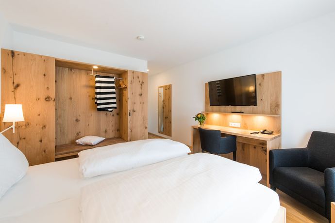 Imagen de la habitación del Hotel and Gasthaus L&ouml;wen. Foto 10