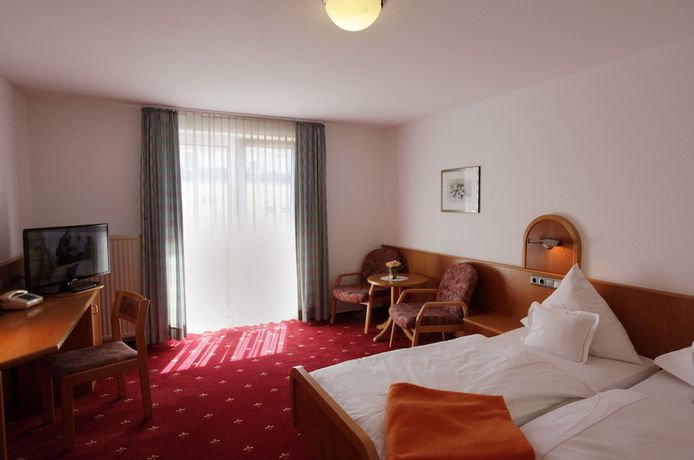 Imagen de la habitación del Hotel and Gasthaus L&ouml;wen. Foto 15