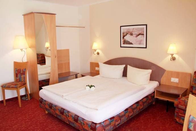 Imagen de la habitación del Hotel and Gasthof Krone. Foto 17