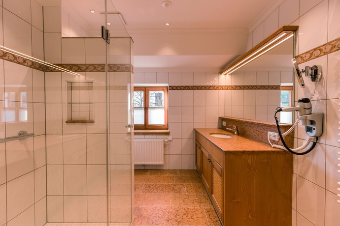 Imagen de la habitación del Hotel and Gastst&auml;tte Zum Erdinger Wei&szlig;br&auml;u. Foto 6