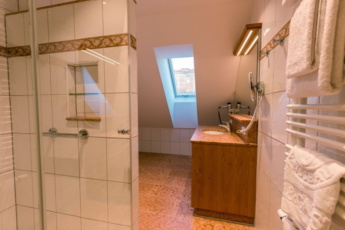 Imagen de la habitación del Hotel and Gastst&auml;tte Zum Erdinger Wei&szlig;br&auml;u. Foto 9