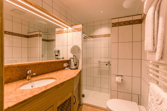 Imagen de la habitación del Hotel and Gastst&auml;tte Zum Erdinger Wei&szlig;br&auml;u. Foto 10