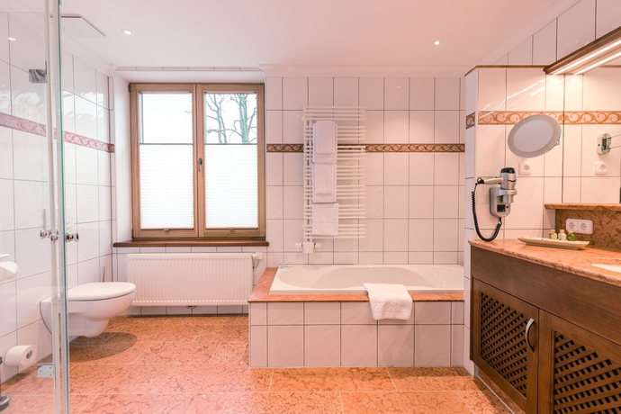 Imagen de la habitación del Hotel and Gastst&auml;tte Zum Erdinger Wei&szlig;br&auml;u. Foto 11