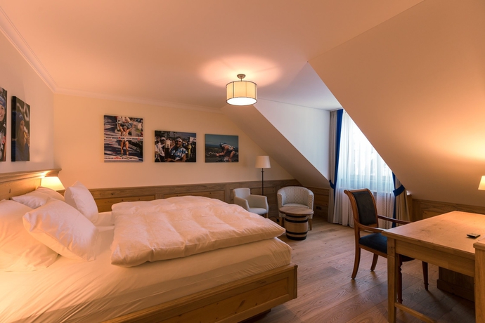 Imagen de la habitación del Hotel and Gastst&auml;tte Zum Erdinger Wei&szlig;br&auml;u. Foto 12