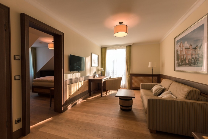Imagen de los interiores del Hotel and Gastst&auml;tte Zum Erdinger Wei&szlig;br&auml;u. Foto 19