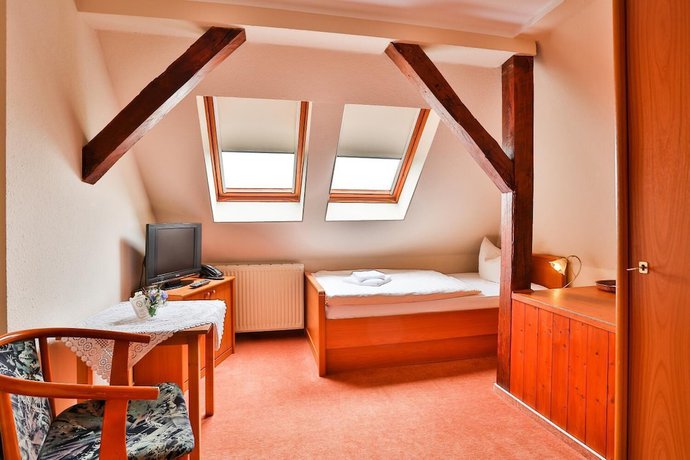 Imagen de la habitación del Hotel and Pension Villa Camenz. Foto 17