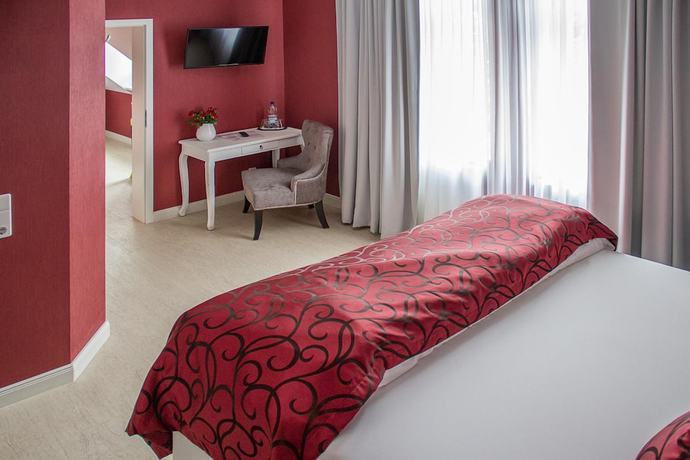 Imagen de la habitación del Hotel and Pension Villa Laluna. Foto 6