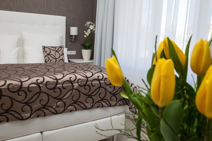 Imagen de la habitación del Hotel and Pension Villa Laluna. Foto 18