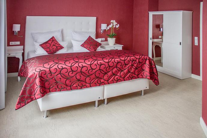 Imagen de la habitación del Hotel and Pension Villa Laluna. Foto 19