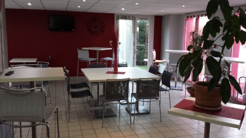 Imagen del bar/restaurante del Hotel and Residence Albertville. Foto 7