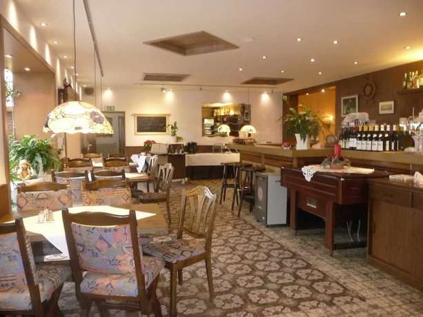 Imagen del bar/restaurante del Hotel and Restaurant Haus Niederrhein. Foto 2