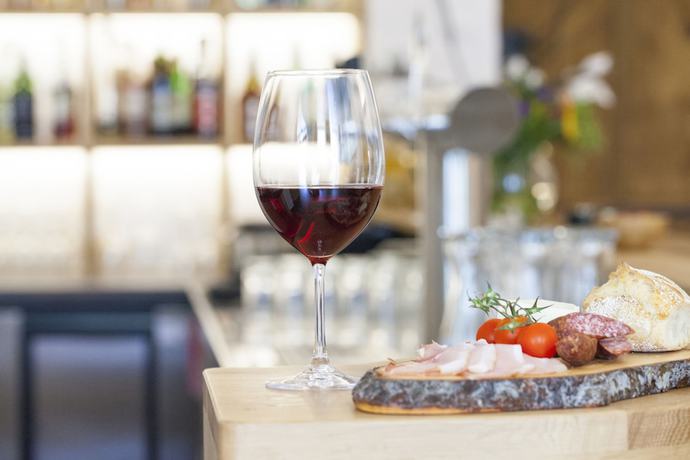 Imagen del bar/restaurante del Hotel and Restaurant Sieben Linden. Foto 8