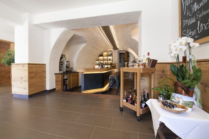 Imagen del bar/restaurante del Hotel and Restaurant Sieben Linden. Foto 10