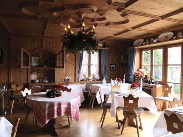 Imagen del bar/restaurante del Hotel and Restaurant Tonihof. Foto 2