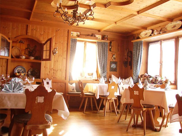 Imagen del bar/restaurante del Hotel and Restaurant Tonihof. Foto 3