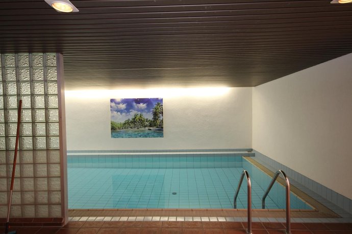 Imagen de la piscina del Hotel and Restaurant Zum Jägerheim. Foto 20