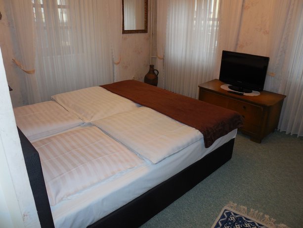 Imagen de la habitación del Hotel and Restaurant Zum Schwarzen Kreuz. Foto 8