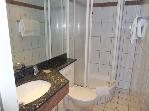 Imagen de la habitación del Hotel and Restaurant Zum Schwarzen Kreuz. Foto 12