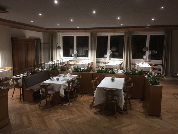 Imagen del bar/restaurante del Hotel and Restaurant Zur Moselterrasse. Foto 6