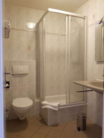 Imagen de la habitación del Hotel and Restaurant bei Zwillings. Foto 16