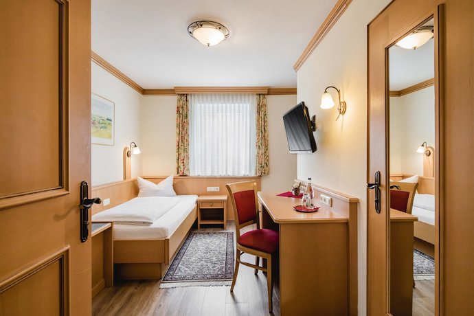 Imagen de la habitación del Hotel bayrischer L&ouml;we. Foto 6