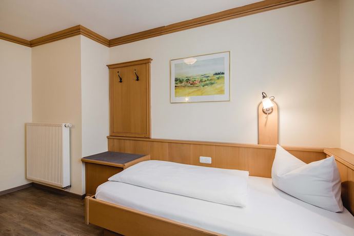 Imagen de la habitación del Hotel bayrischer L&ouml;we. Foto 12