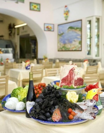 Imagen del bar/restaurante del Hotel da Raffaele. Foto 3