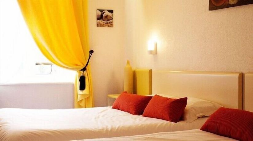 Imagen de la habitación del Hotel de Lorraine, LONGUYON. Foto 13