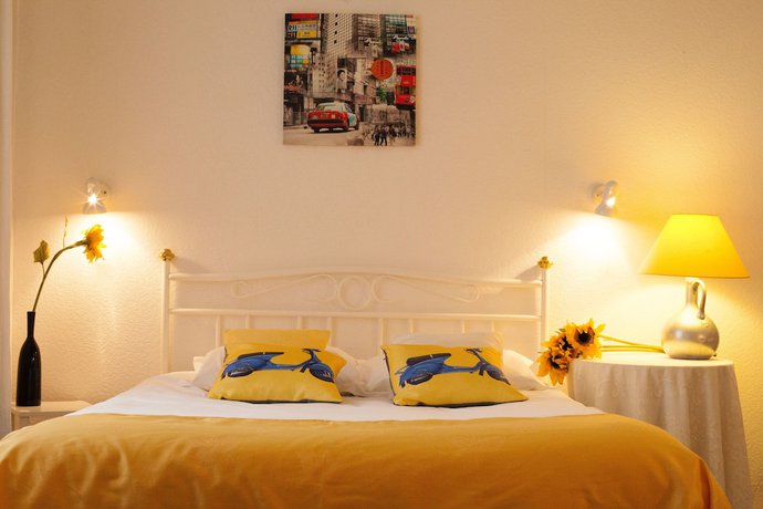 Imagen de la habitación del Hotel de Lorraine, LONGUYON. Foto 14