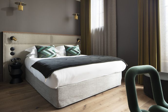 Imagen de la habitación del Hotel de l\'Abbaye, Lyon. Foto 16