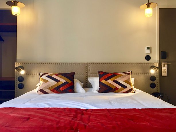 Imagen de la habitación del Hotel de l\'Abbaye, Lyon. Foto 18