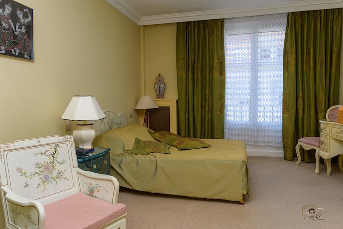 Imagen de la habitación del Hotel de la Cloche. Foto 8