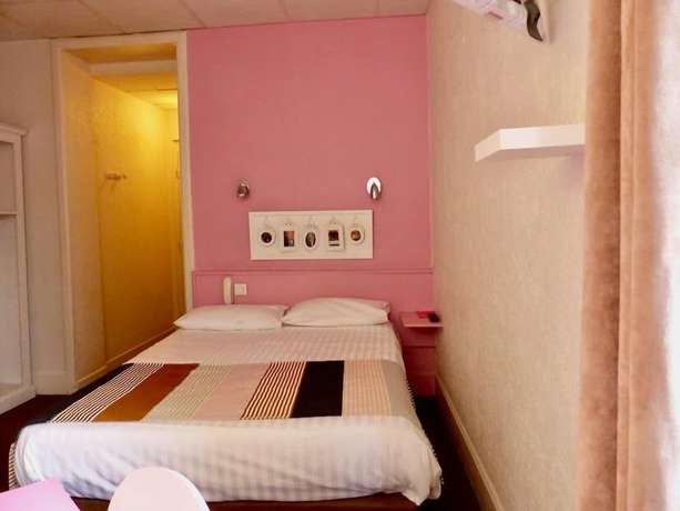 Imagen de la habitación del Hotel de la Croix Rousse. Foto 9