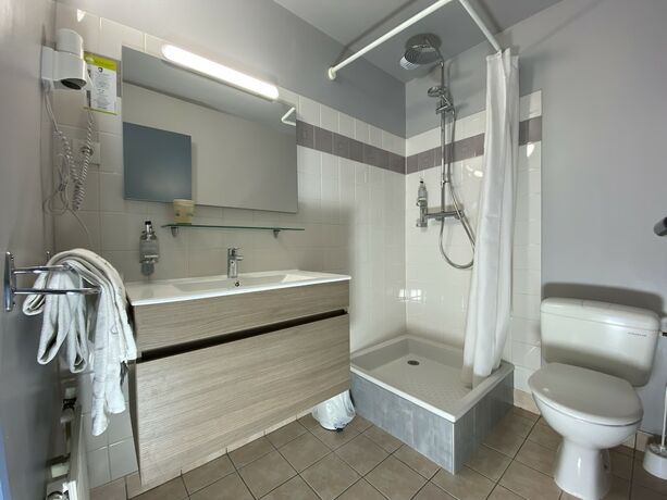 Imagen general del Hotel de la Gare, Eygliers. Foto 5