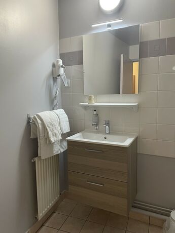 Imagen general del Hotel de la Gare, Eygliers. Foto 7