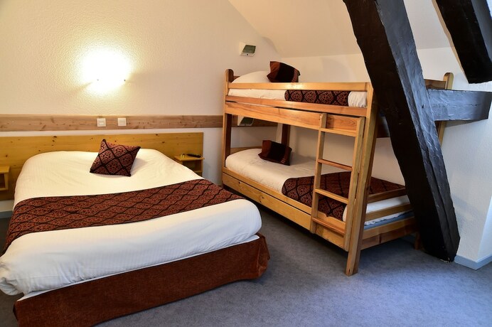 Imagen de la habitación del Hotel de la Gare, Eygliers. Foto 16