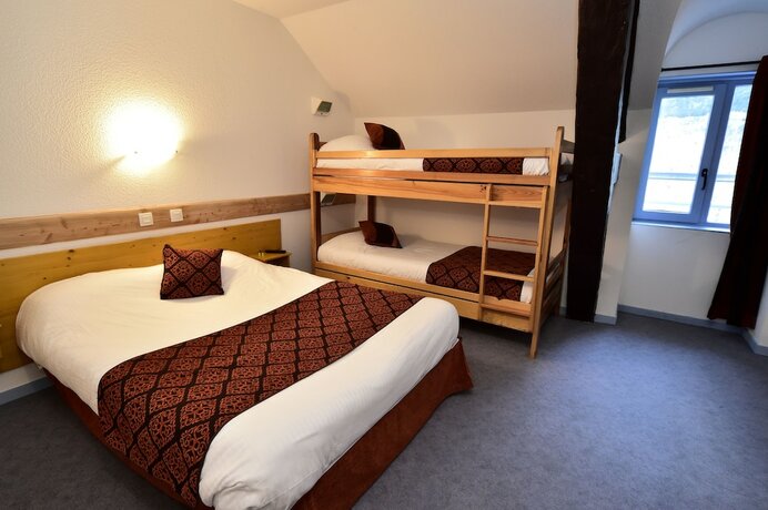 Imagen de la habitación del Hotel de la Gare, Eygliers. Foto 18