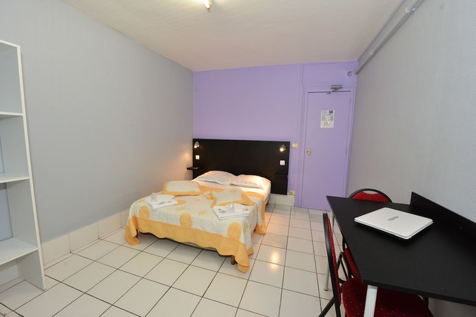 Imagen de la habitación del Hotel de la Poste. Foto 14