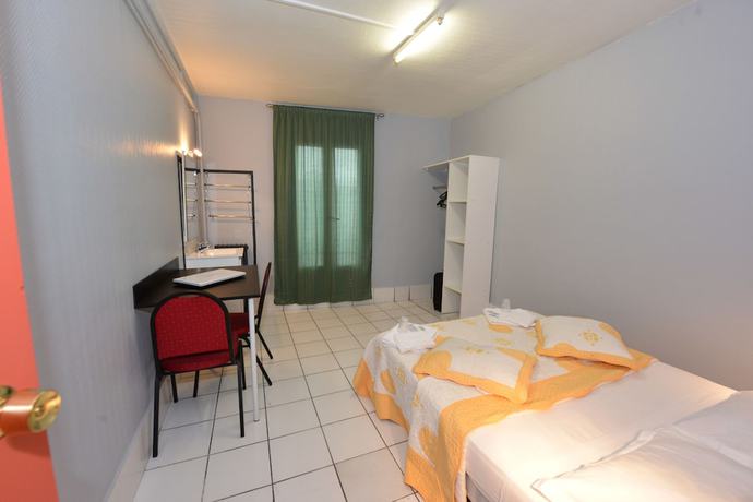 Imagen de la habitación del Hotel de la Poste, Montmartre-Sacr&eacute; Coeur. Foto 3