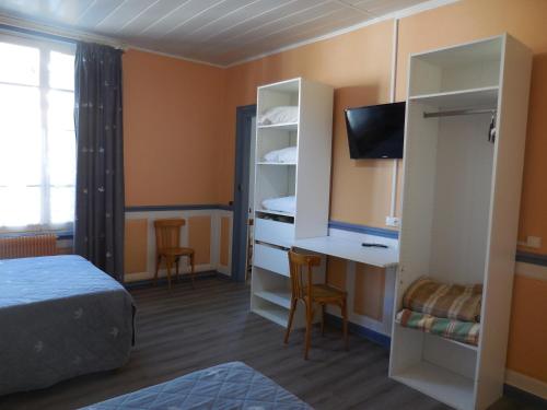 Imagen de la habitación del Hotel de la gare, Cosne-Cours-sur-Loire. Foto 4